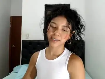 Sweet_petite15  live sex cam