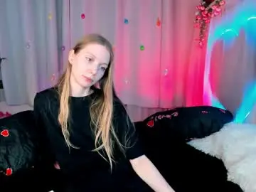 Lada2k4  live sex cam