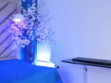 Lily_petit_  live sex cam