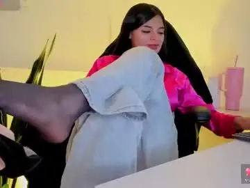 Nebetcolin  live sex cam
