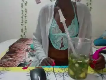 Temptiebony69  live sex cam