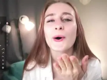 Viviennebriar  live sex cam