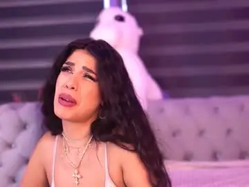 Aylinhaze  live sex cam