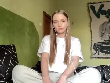 Beverlycregan  live sex cam