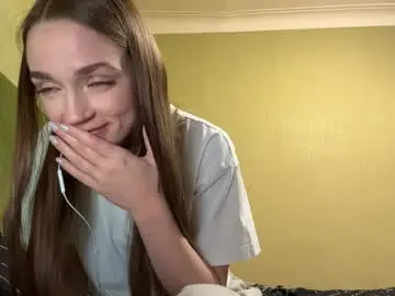 Beverlycregan  live sex cam