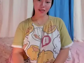 Big_buttasian  live sex cam