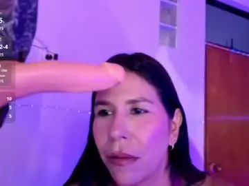 Biianca1  live sex cam