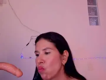 Biianca1  live sex cam