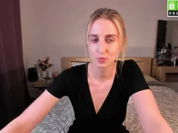 Cute_milana  live sex cam