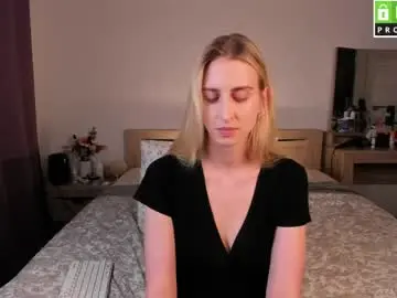Cute_milana  live sex cam