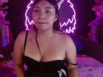 Incredible_foxxy  live sex cam