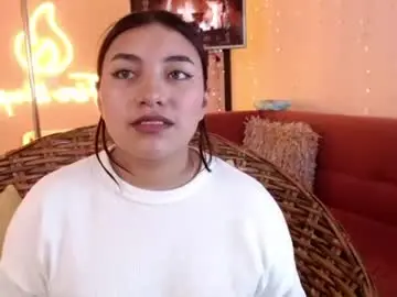 Incredible_foxxy  live sex cam