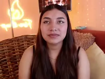 Incredible_foxxy  live sex cam