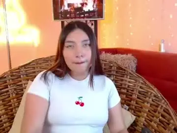 Incredible_foxxy  live sex cam