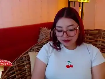 Incredible_foxxy  live sex cam