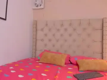 Melania_xtreme  live sex cam