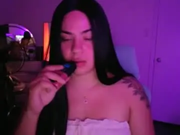 Melaniekumiko  live sex cam