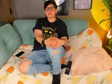 Musicayluna  live sex cam