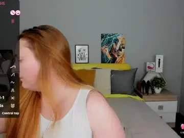 Red_naughtyfox  live sex cam