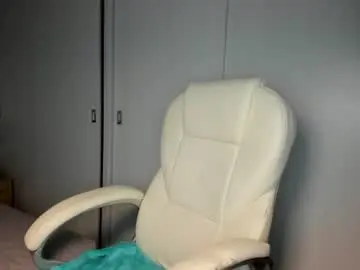 _kimdesire  live sex cam