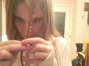 Amiefetty  live sex cam