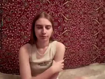 Amiefetty  live sex cam