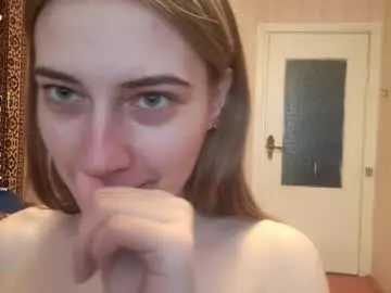 Amiefetty  live sex cam