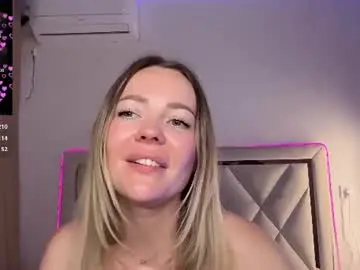 Becaitsme  live sex cam