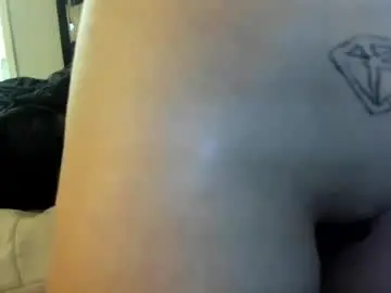 Deziraestarz  live sex cam