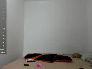 Jenni_7  live sex cam