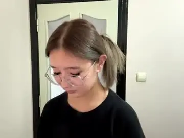 Karissagius  live sex cam
