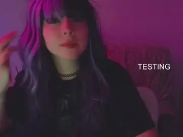 Kylieishaunted  live sex cam