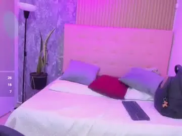 Lunalat  live sex cam