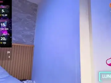 Lunalat  live sex cam
