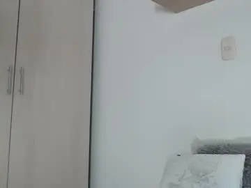 Maddy_perezz_  live sex cam