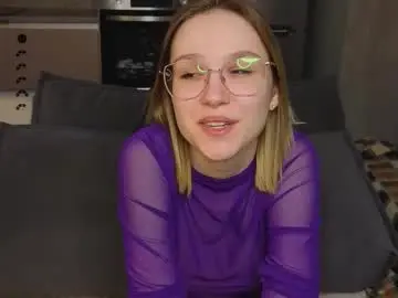 Makemecum_now1  live sex cam