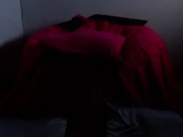 Miafox2037  live sex cam