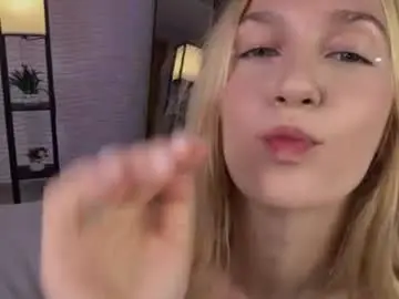 Serenastile  live sex cam