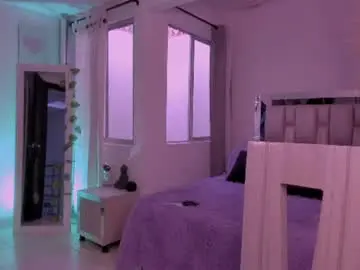 Sussy_bell_  live sex cam