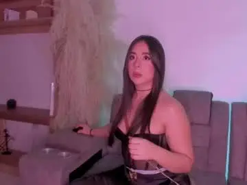 Sussy_bell_  live sex cam