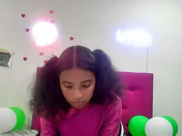 Ellie_cute7  live sex cam