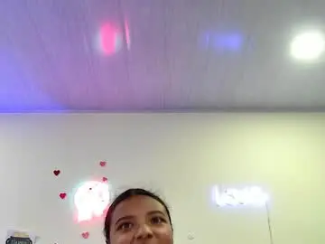 Ellie_cute7  live sex cam