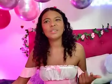 Ellie_cute7  live sex cam