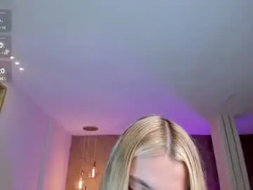 Niaholland  live sex cam
