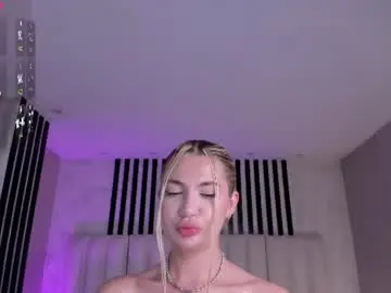 Niaholland  live sex cam