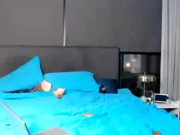 Ozeblondebait  live sex cam