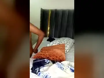 Prettyshakira  live sex cam