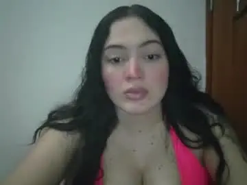 Roberta_busty  live sex cam