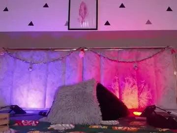 Seleneblaze  live sex cam