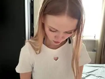 Teofilameaker  live sex cam